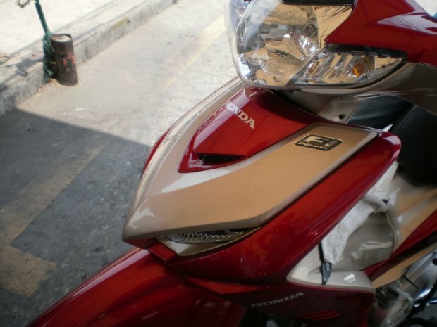 The Honda Wave110iAT front view