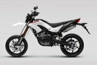 The left side view of the new Benelli Motard 250 For more information [story:Benelli-Motard-BX250_Perfect-250cc-Bike The Benelli Motard BX250 - Perfect 250cc Motard]